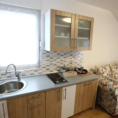 Kolonija Apartment *
